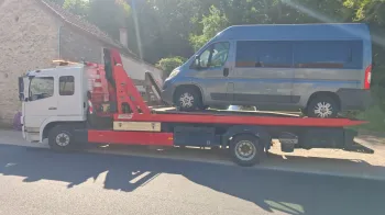 Besoin d'un épaviste pour enlever votre épave vers un centre VHU agrée ?